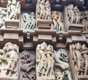 खजुराहोतील शिल्प